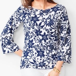 NWOT Talbots white & navy blue pin tuck shoulder blouse top Womens Medium